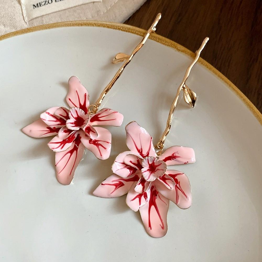 Zinc Zinc Alloy Floral Pendant Earrings with Leaf Stalk Stud Earrings Enamel Flower Drop Earrings Vacation