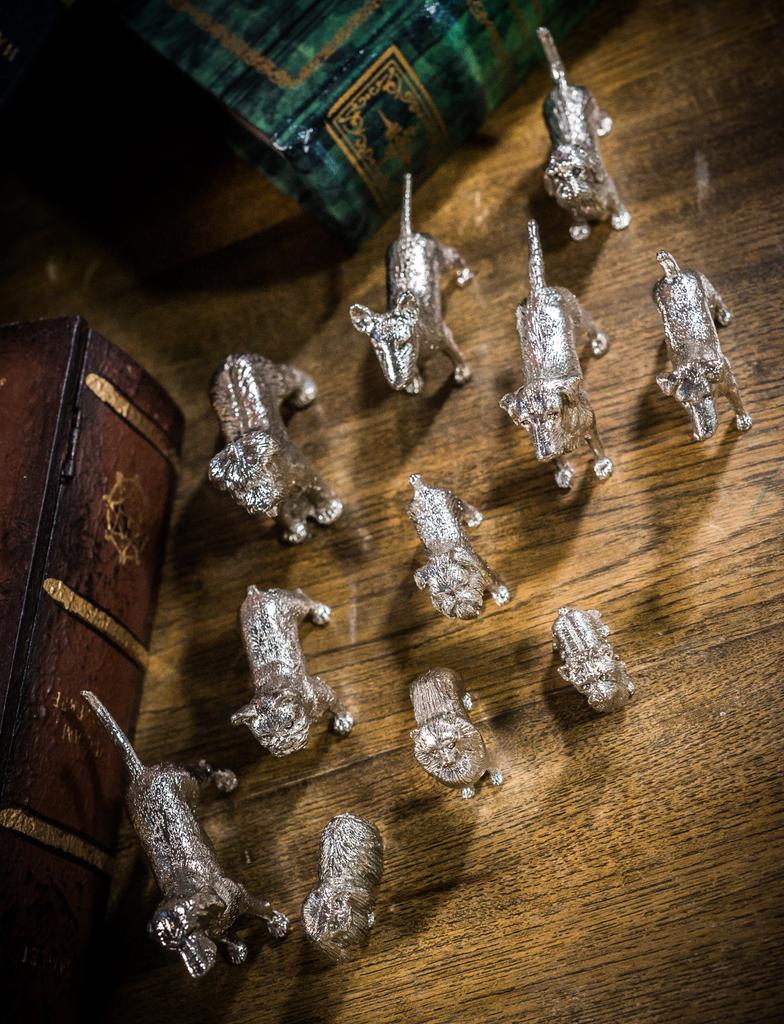 Dachshund (Smooth) Made In England Art Dog Figurine Collection