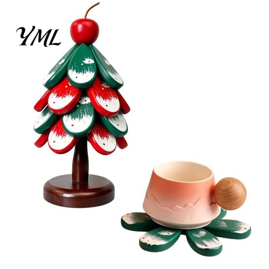 Festive Restaurant Accessory Christmas Tree Wooden Trivets, Durable Pine Wood Potholders with Storage Stand, Housewarming Gift for Kitchen Heat