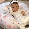 Lifelike 48cm Cloth Body Reborn Dolls Bettie Sweet Cuddly Soft Touch Newborn Babies Doll with Implanted Hair Simulation Baby Doll Kid House Play Toy