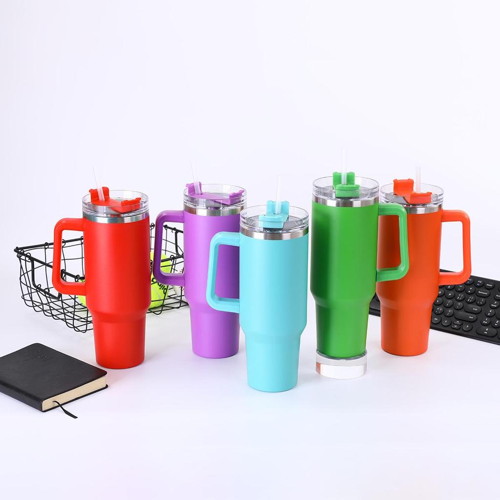 Автомобильная кружка из нержавеющей стали объемом 40 унций с ручкой и трубочкой, изолированная для холодных напитков