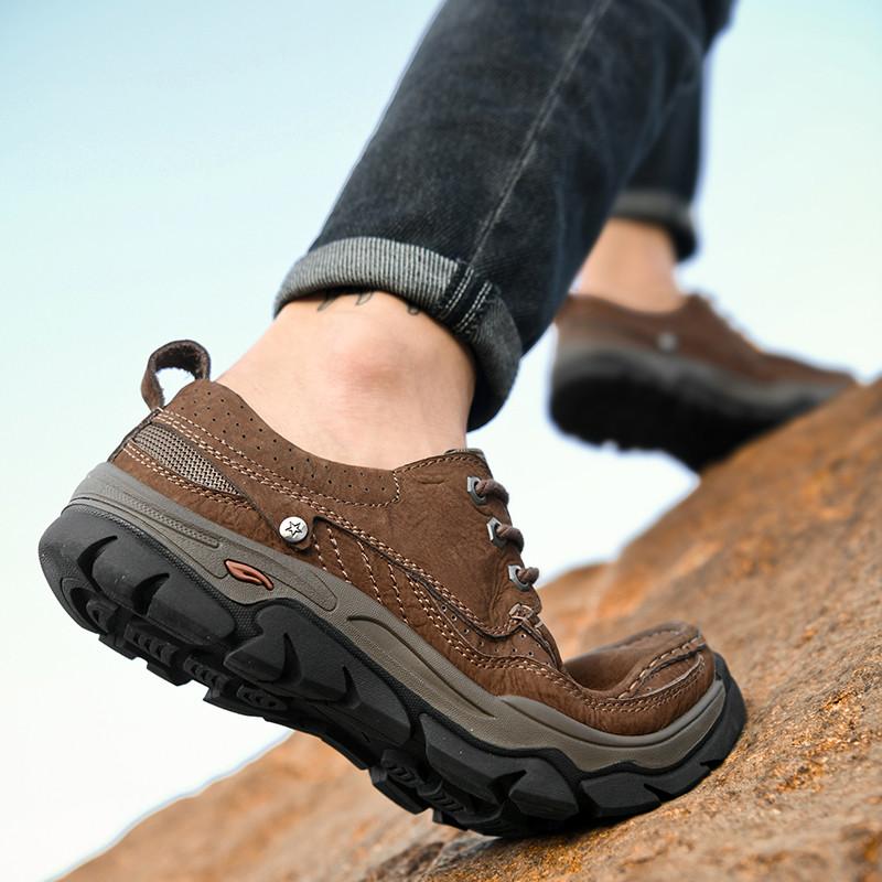 Fashion New Large Size Men's Shoes Genuine Leather Flats Men Loafers High Quality Outdoor Men Sneakers Breathable Male Casual Shoes