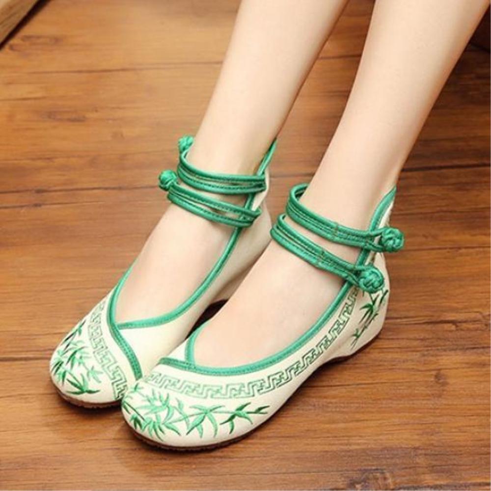 Women Ladies Fashion Embroidery Bamboo Ethnic Style Dichotomanthes Casual Shoes