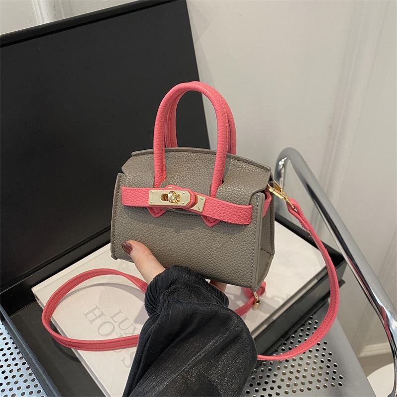 Children's Bag 2025 New Stylish and Simple Princess Mini Bag Girls and Girls with Hand Bag
