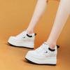 Маленькая обувь женская весна новая внутренняя высота увеличение женская обувь платформа обувь-маффины повседневная белая обувь