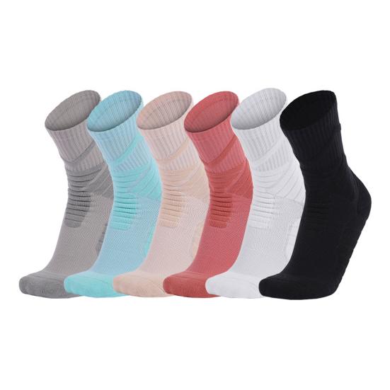 Basketball Socks for Men Boys Cotton Athletic Cushioned Crew Socks Breathable Performance Socks for Sports Running