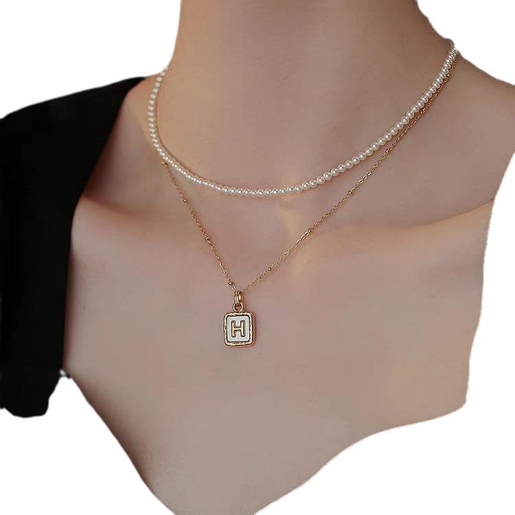 Light luxury inlaid letter H necklace women's personality fashion high sense collarbone chain tide