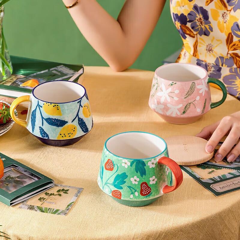 JOYYE Hand-Painted Ceramic Mug