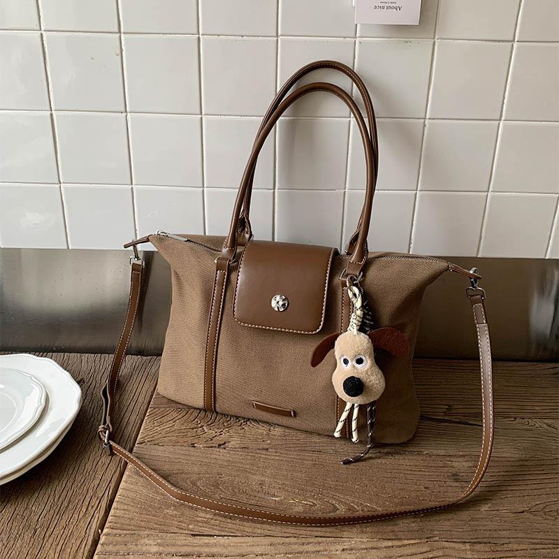 Холщовая сумка женская большой вместимости 2025 новая осень и зима универсальная простая на плечо сумка-мессенджер студенческая сумка-тоут для занятий