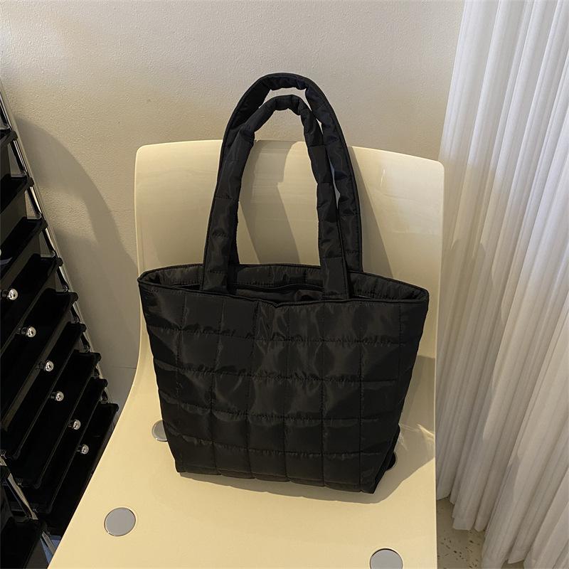 Winter Big Bag New Commuter Casual Portable Shopping Bag Large Capacity Beautiful Shoulder Bag Tote Women's Bag