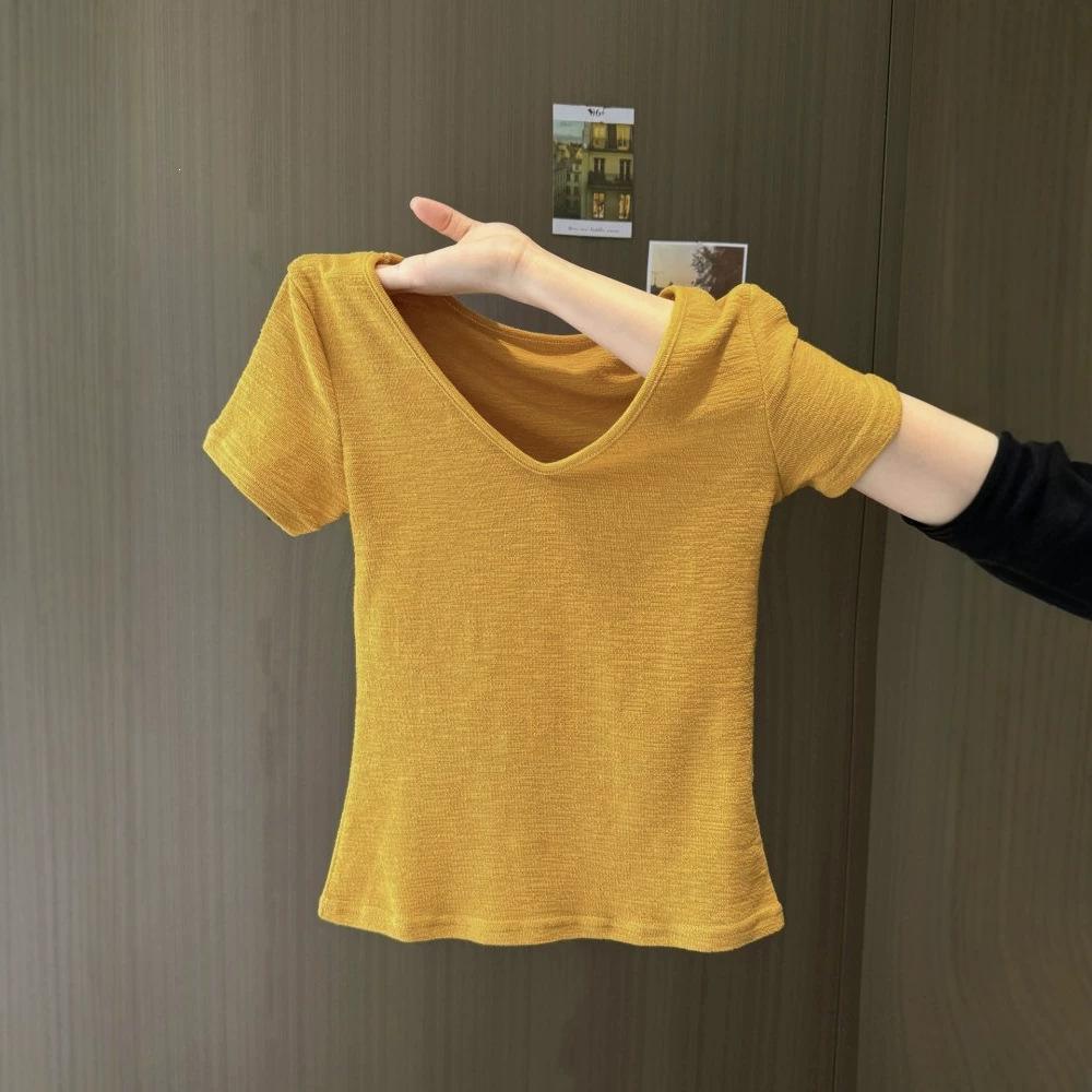 Pure desire sexy V-neck front shoulder short-sleeved T-shirt women's summer 2026 new slim-fit Korean version of texture short top and clothing