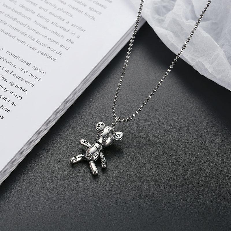 Ожерелье с граффити-медведем для женщин, летняя подвеска в виде ключицы, нишевый дизайн, чувство высокого класса, легкая роскошная цепочка для свитера