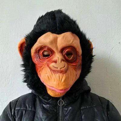 Смешная маска гориллы