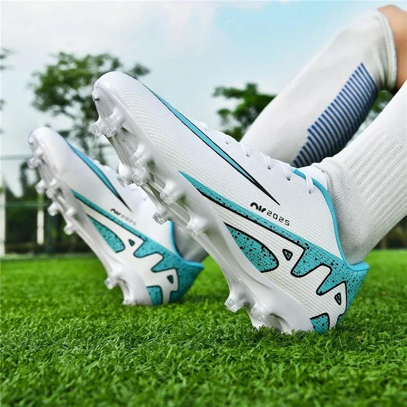 New Men Soccer Shoes Breathable Sneakers Indoor Training Cleats Long Spikes Football Boots Drop Shipping Ultralight