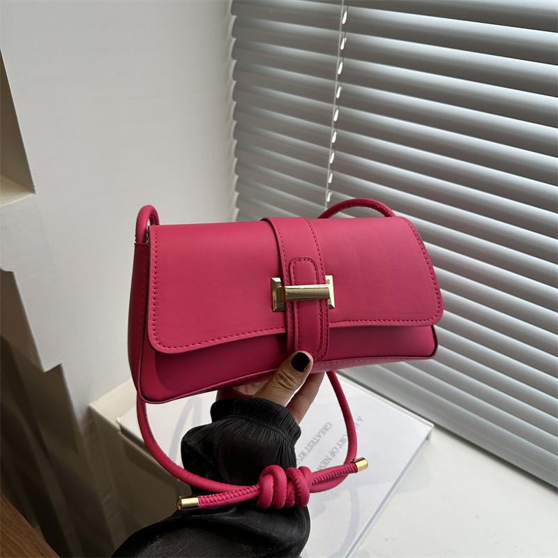 Autumn And Winter Trend Versatile Fashion Underarm Small Square Bag Simple Casual Niche Design Shoulder Messenger Bag