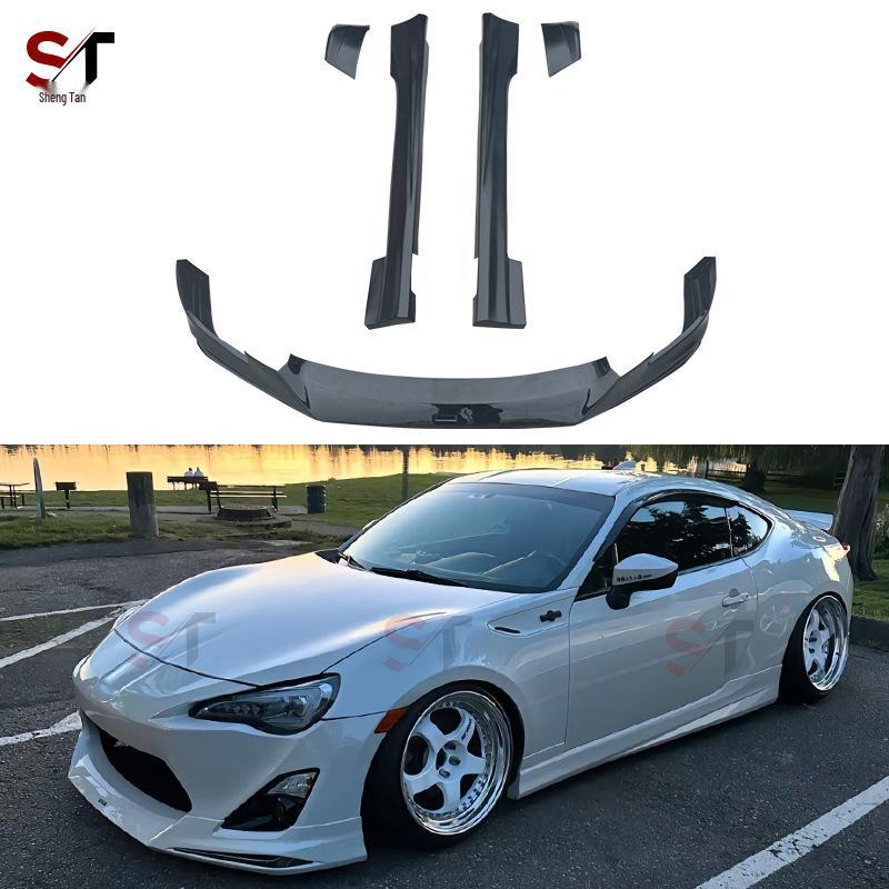 Передний сплиттер, боковые юбки, углы заднего бампера для Toyota GT86: Комплект обвеса и диффузор из ПП.