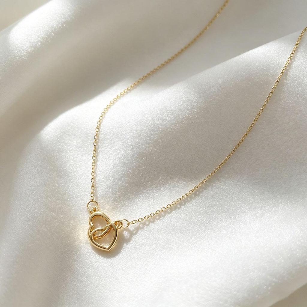 Japanese-Korean Minimalist Elegant Heart-to-Heart Necklace for Women, Love Double Buckle Necklace, Double Ring Necklace