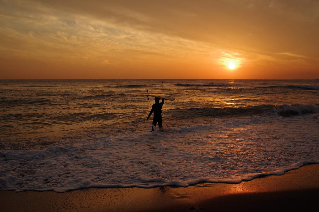 PENTAX HD Single Focus Lens Size Depiction Performance HD and Lightweight Shooting K Series Is Equipped with Image 22860 PENTAX-FA35mmF2 Wide-angle