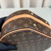 [Б/У] Маленькая Шляпная Коробка Monogram Canvas Кожаная Сумка на Плечо Средняя - Очень Хорошее Состояние #1PWMWUP