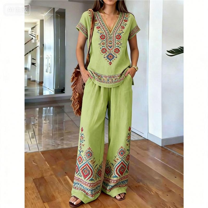 Bohemian peacock feather print set: women's vintage V-neck top + wide-leg pants, vacation-style loose two-piece set