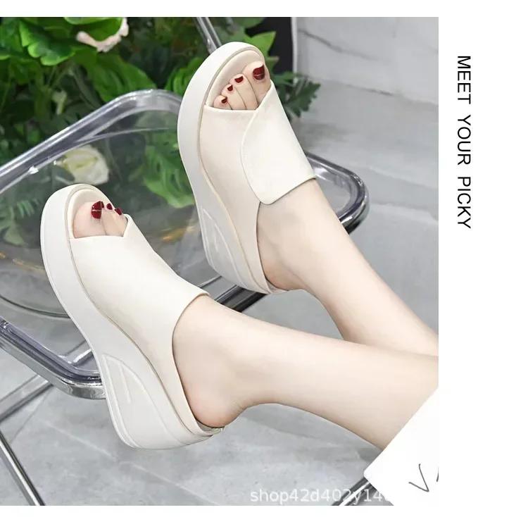 Женские сандалии, женские тапочки, черные шлепанцы на танкетке и платформе с открытым носком, женские ортопедические пляжные шлепанцы на толстой подошве на высоком каблуке