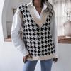 V-neck Checkered Knitted Vest Women Sweater Casual Loose Commute Simple Base Shirt Autumn and Winter