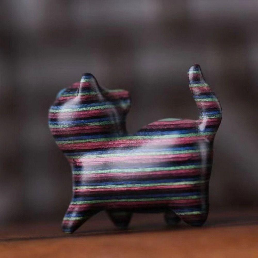 Mini Cat Desktop Figurine Sandalwood Animal Sculpture Office Figurine Wooden Carved Figurine Car