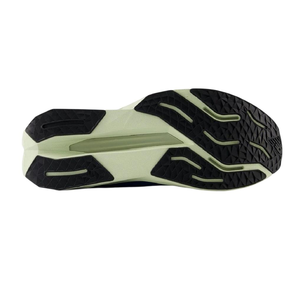 New Balance Mens FuelCell Propel V5 Cushioned Shoes