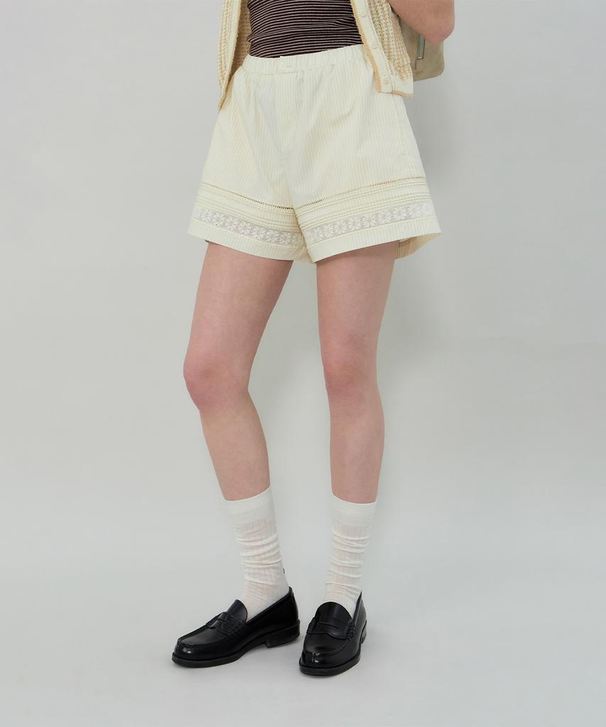GROVE Ellis Lace Shorts (Cream)