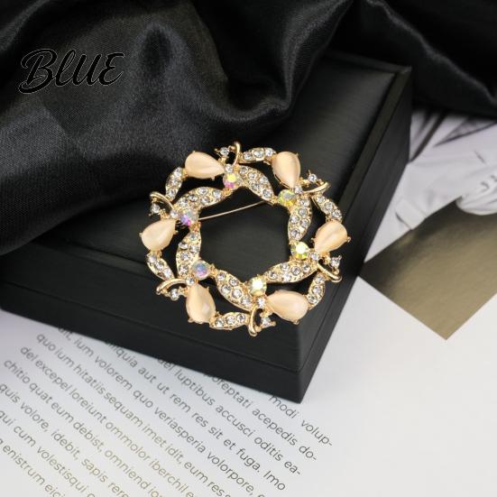 Decorative Brooch Pin Retro Style Leaf Floral Design Lapel