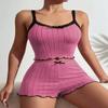 Женский эластичный пижамный комплект: Кружевной топ-майка и флисовые шорты в рубчик