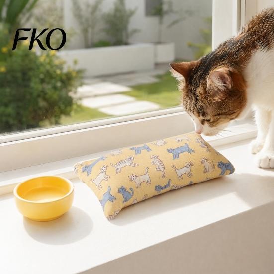 Cartoon Cat Print Toy Cuddle Pillow Toy, Catnip with Silver Vine, Crinkle Kitten Kicker Cute Snuggle for Indoor Cats Biting Kicking Boredom