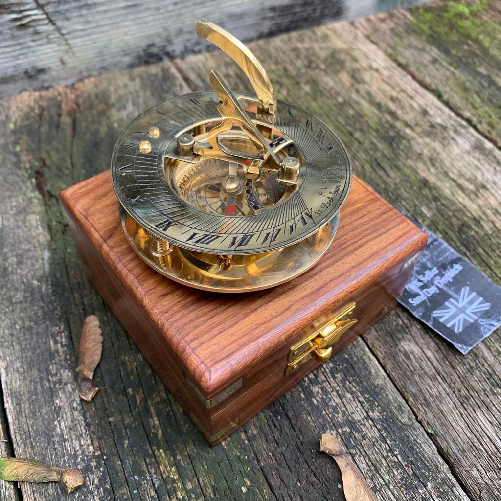 Sundial Compass Solid Brass Vintage Nautical Retro Steampunk Polished Hardwood Box Marine Compass Vintage Nautical Compass and Hardwood Box