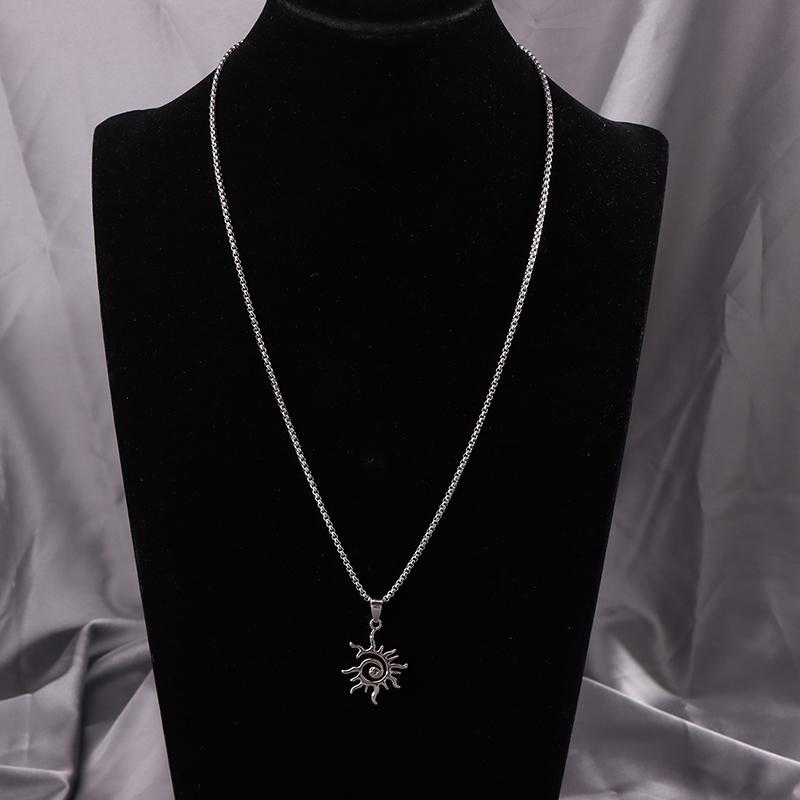 Creative Sun Flame Pendant Necklace Punk Hip Hop Retro Hipster Men'S Hollowed Out Titanium Steel Necklace Jewelry