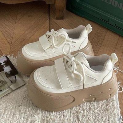 Туфли на платформе с большой головой женские 2025 весна и лето новая коллекция в студенческом стиле спортивные и повседневные кеды на платформе увеличивают рост Сяобай