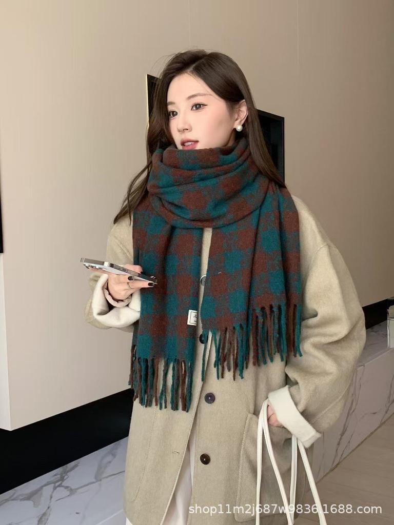 Elegant Korean Style Winter Tassel Plaid Scarf - Warm Versatile Shawl for Couples