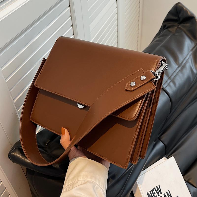 PU Briefcase New Lock Buckle Internal Compartment Zipper Crossbody Bag Fashionable Commuting Large Capacity Shoulder Bags