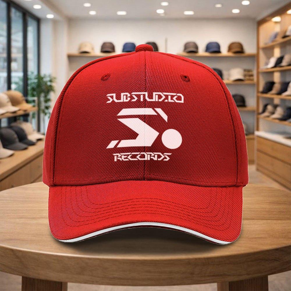 White Icon Baseball Cap With Iconic Emblem Adjustable Buckle Strap Lightweight Suitable For Travel Beach Mardi Gras Oktob