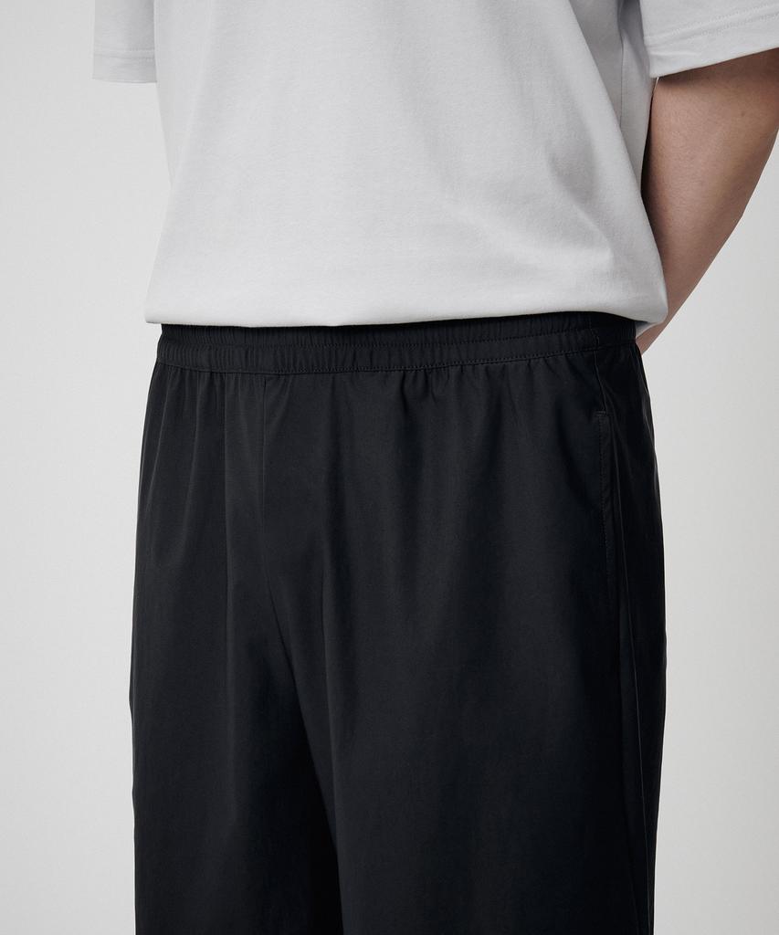 MUSINSA STANDARD Cooling Elastic Waist Shorts [Black]