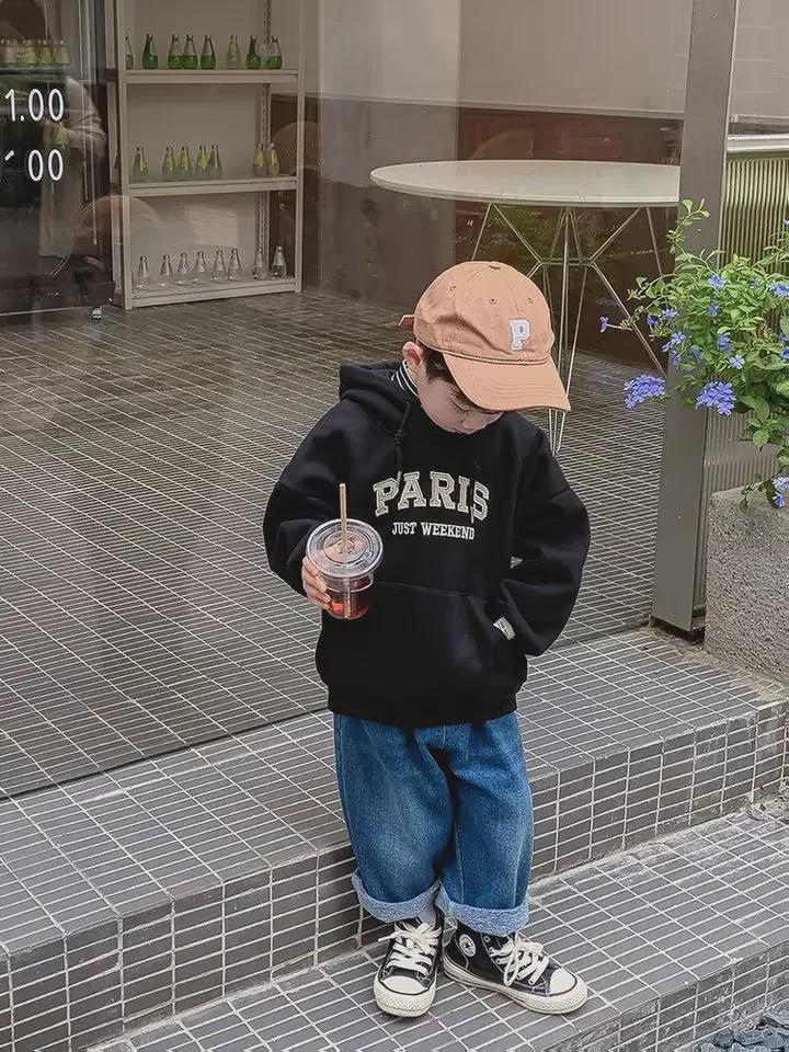 Trendy Boys' Hooded Sweatshirts - Stylish Printed Tops for Autumn/Winter 2024