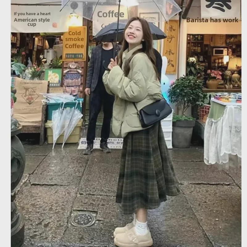 Женская юбка-трапеция из шерсти в зеленую клетку с высокой талией - Коллекция Осень/Зима 2024