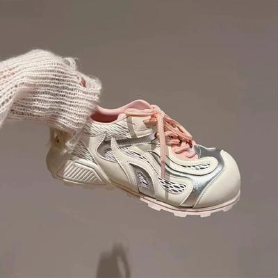 Пухлые немецкие тренировочные кроссовки женские 2025 весна мягкая подошва дышащие ретро академический стиль на плоской подошве белые туфли повседневная спортивная обувь