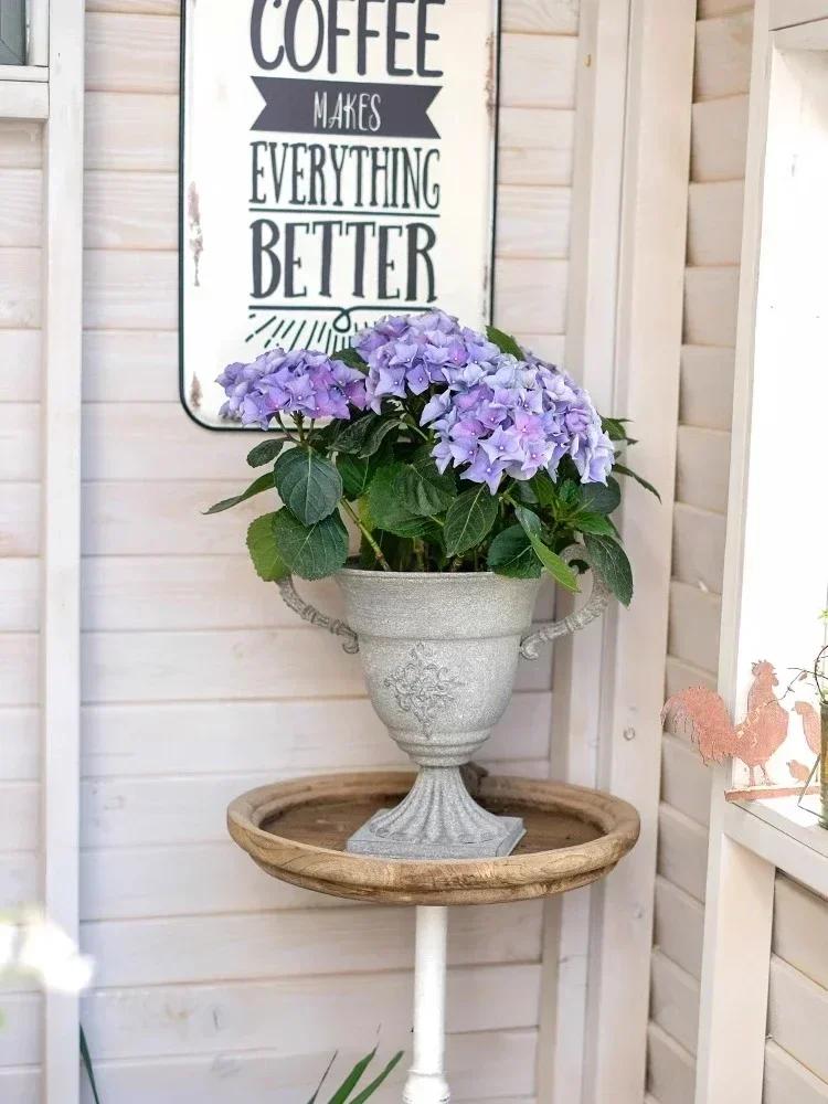 Trophy Shape Retro Style Ironwork Vase Home Villa Garden Balcony Plant Flower Pot Living Room Desktop Decorate Ornaments