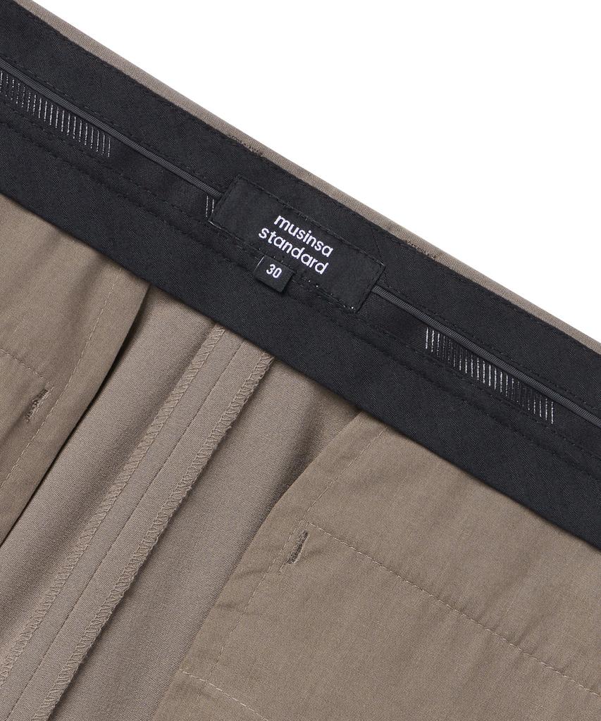MUSINSA STANDARD Lightweight Three-Puck Semi-Balloon Slacks [Dusty Beige]