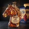 Премиальная бутылка виски Blanton's с лошадиной головой