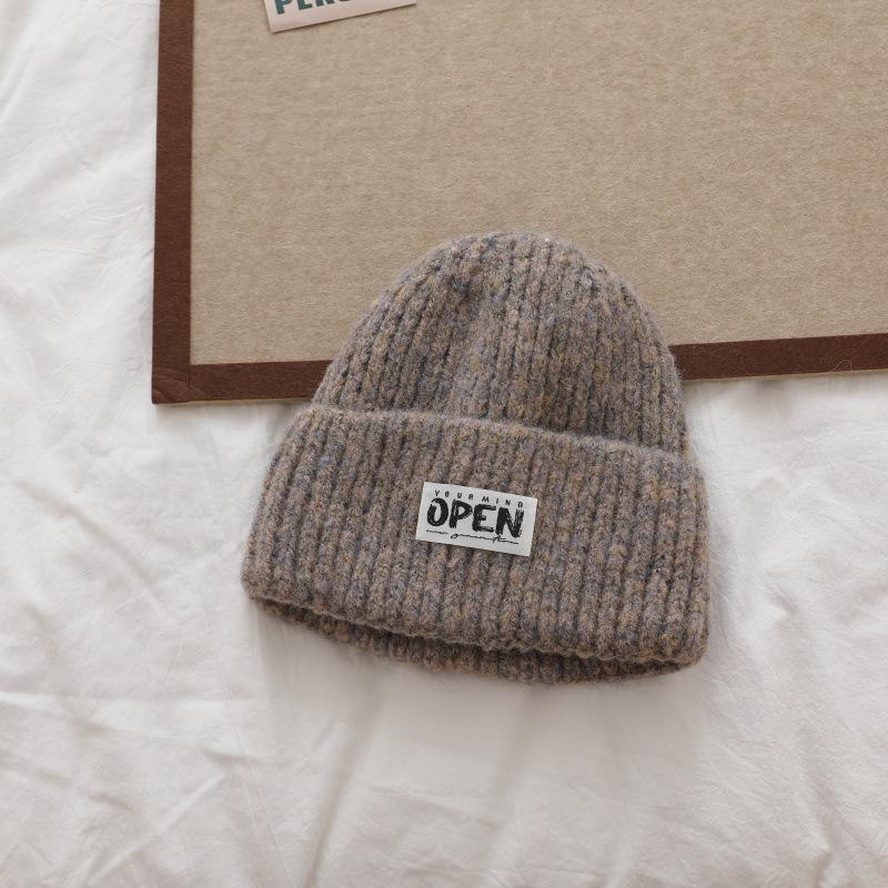 Простая надпись Универсальная вязаная шерстяная шапка для женщин Осень и зима Новая модная вязаная шапка Холодная шапка