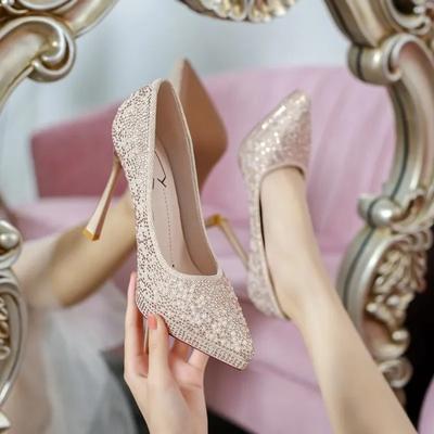 Модные роскошные туфли на шпильке с жемчугом, женские, весна 2024, дизайнерские туфли на высоком каблуке, женские туфли на тонком каблуке для вечеринок, бежевые, серебристые