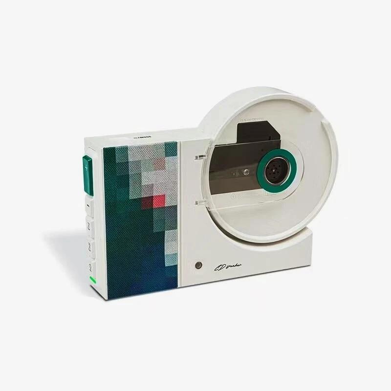 NEW Portable Retro CD Player 4000mAh Bluetooth Hi-Fi Sound Speakers Wall Mountable & Desktop CD Music Player with Remote Control