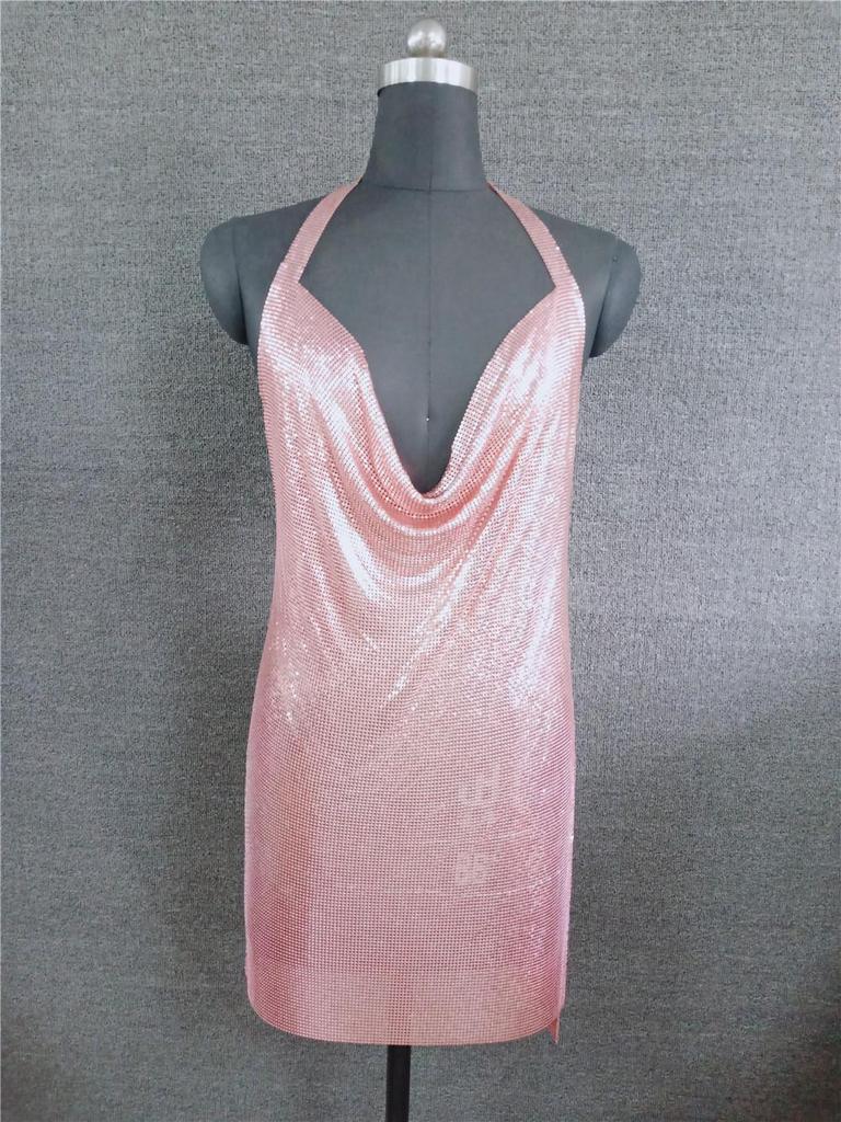 Платье с глубоким вырезом и металлическими пайетками LBZ1352