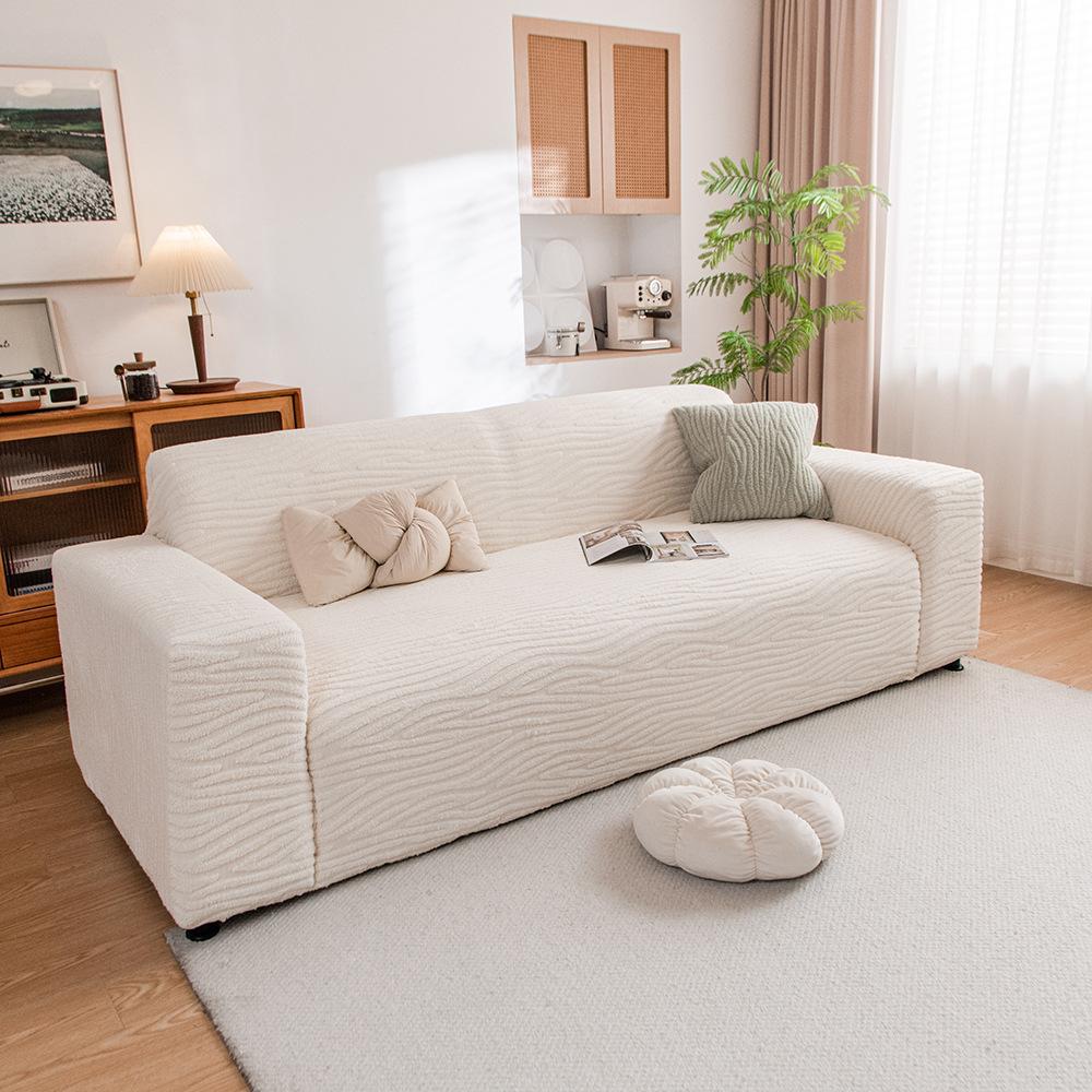 New Thickened Winter Anti Cat Scratch Straight Row Sofa Cover with A Protective Cover Fabric Made of Soft Cotton Fleece